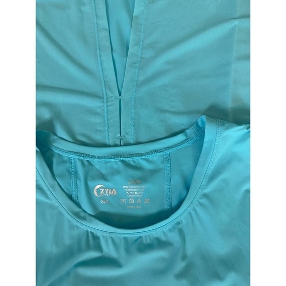 ZYIA Open Panel Split Back Mesh Tank - Picture 9 of 9